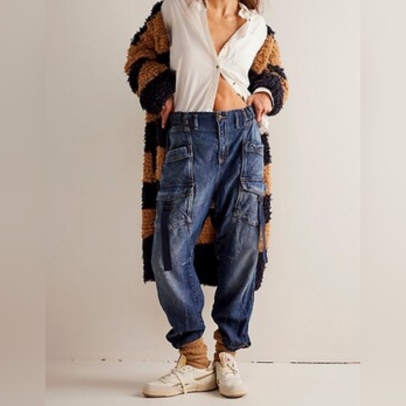 We The Free Hazel Pull On Drop Waist Harem Cargo Pocket Jeans L Shabby Chic - Picture 1 of 8